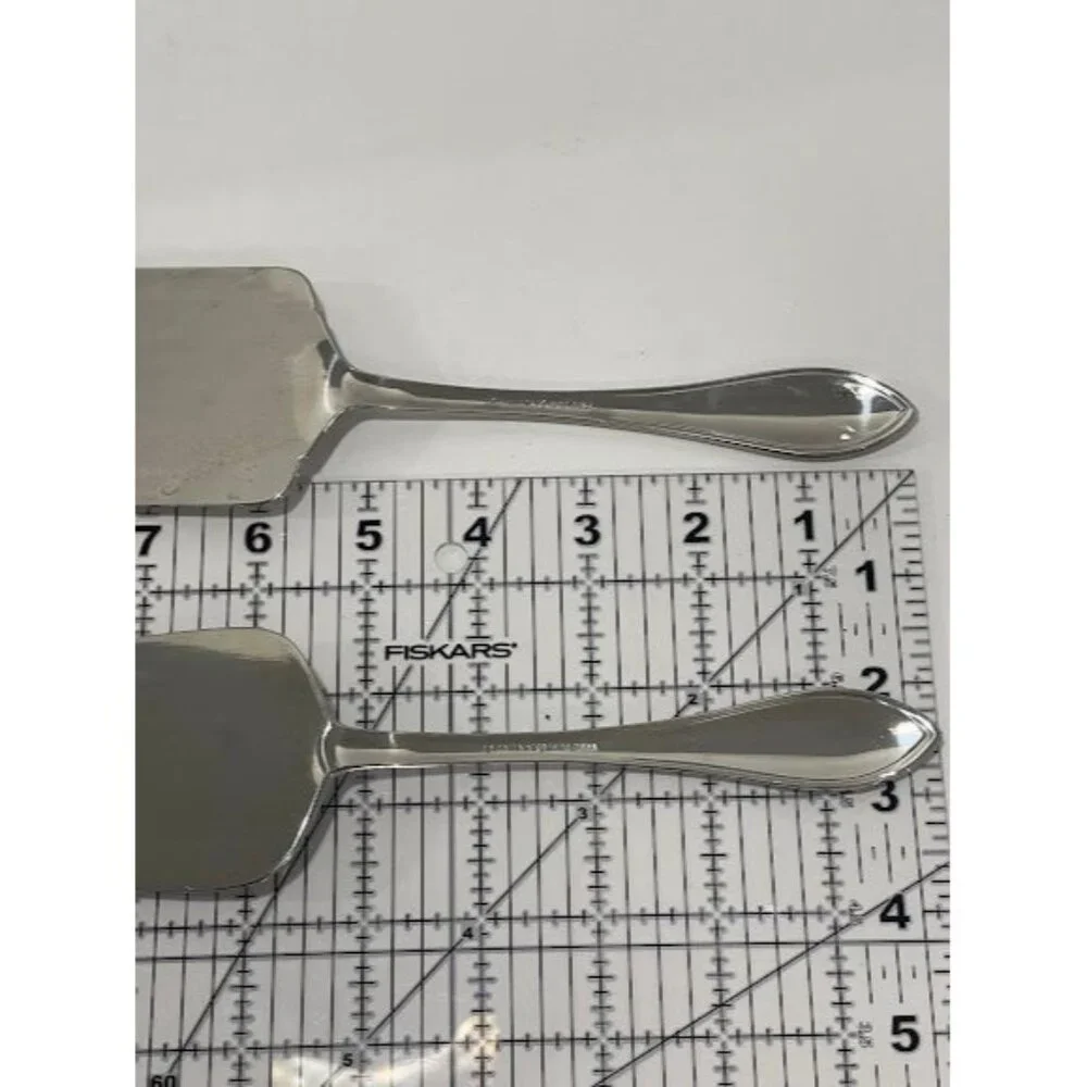 Wallace Silver Plated Cake & Pie‎ Server Set